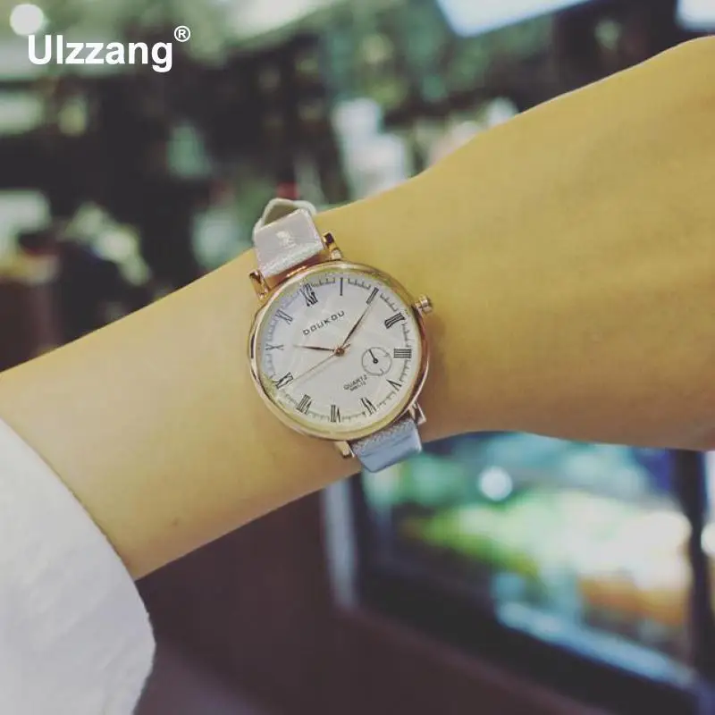 

Cute Small Dial Women Watch Fashion Casual 30m Waterproof Genuine Leather Female Lady Clock Gold Quartz Wristwatch Women