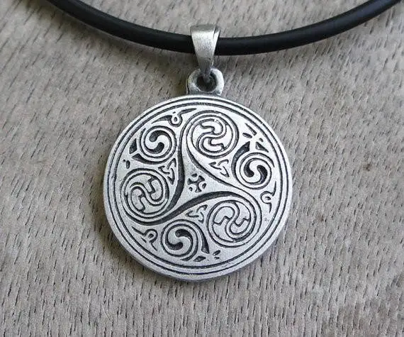 1pc dropshipping Viking Necklace Amulet Jewelry Trinity magic merlin triskele triquetra celti symbol pewter pendant (7)