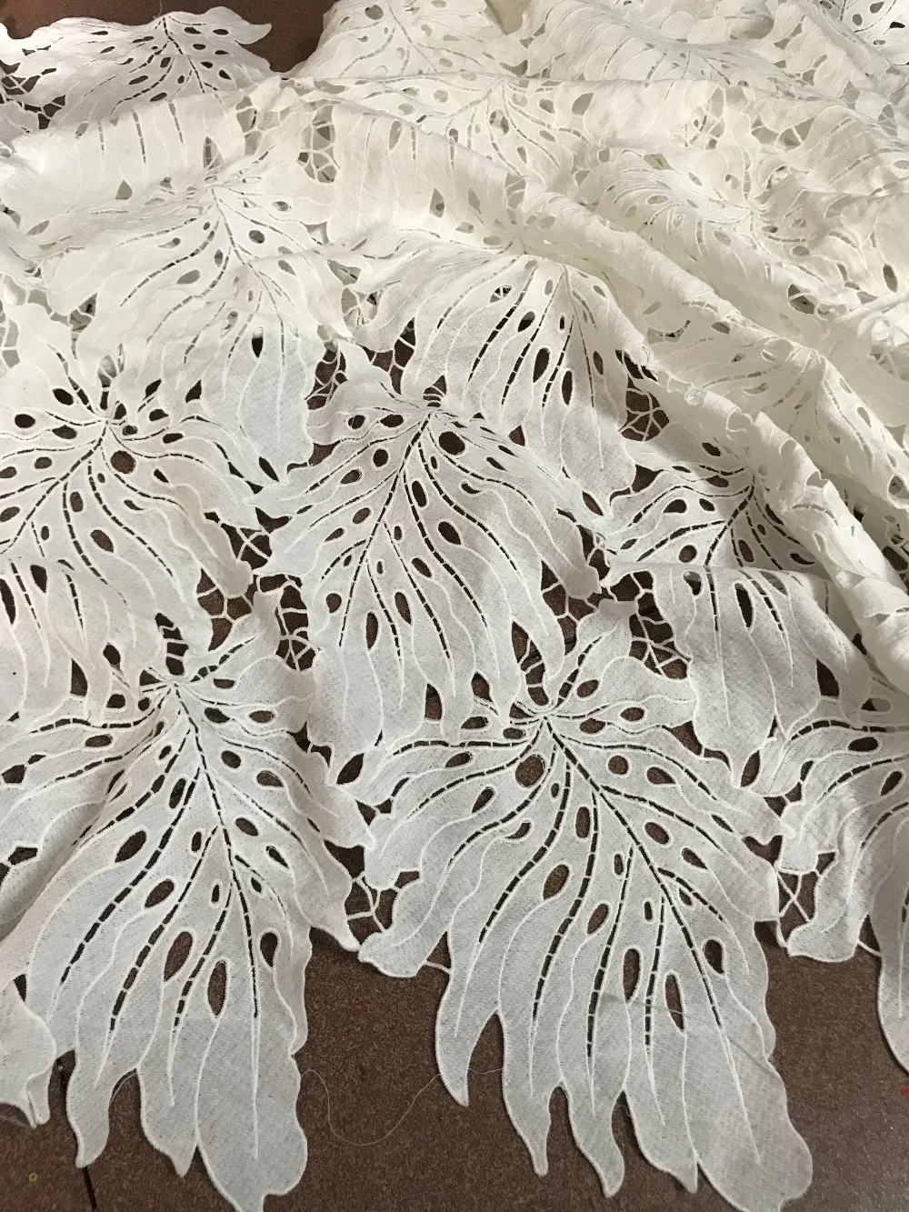 

Французская сетчатая кружевная ткань, белая вышитая кружевная ткань, Женская Бесплатная доставка для свадебного платья