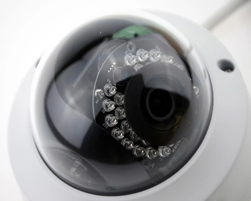 Hikvision DS 2CD2142FWD IS 4MP POE IP Камера день/ночь инфракрасный 3D DNR 3 оси регулировки IP67 IK10