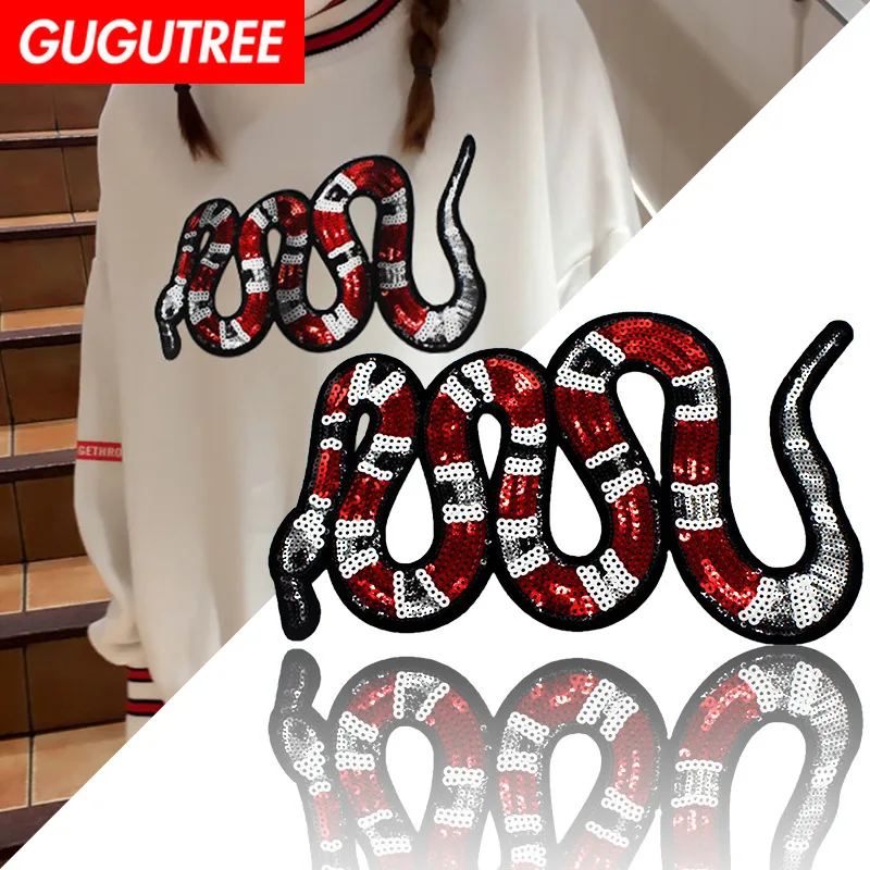 

GUGUTREE embroidery Sequins big snake patches animal patches badges applique patches for clothing XC-11