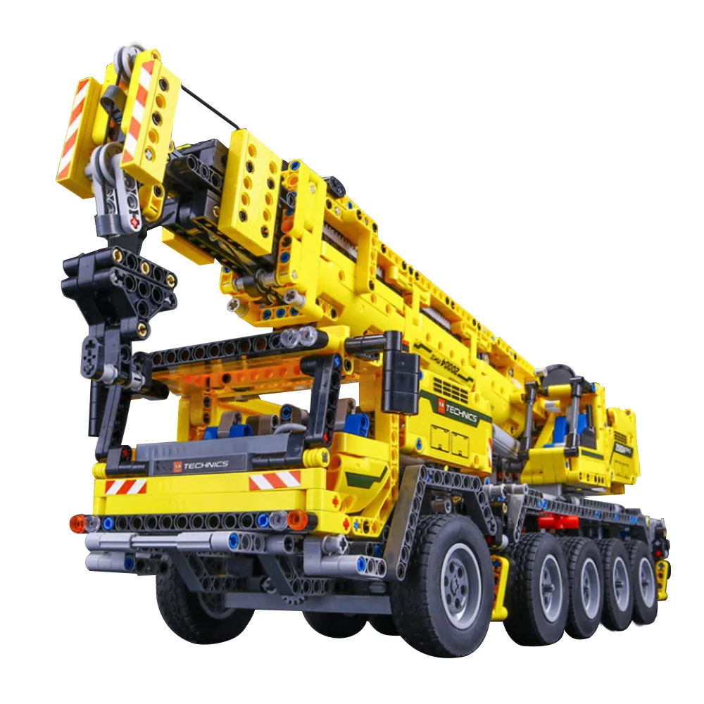 

New LEPIN 20004 2606Pcs Technic Motor Power Mobile Crane Mk II Model Building Kits Blocks Bricks birthday LegoINGlys 42009 Gift