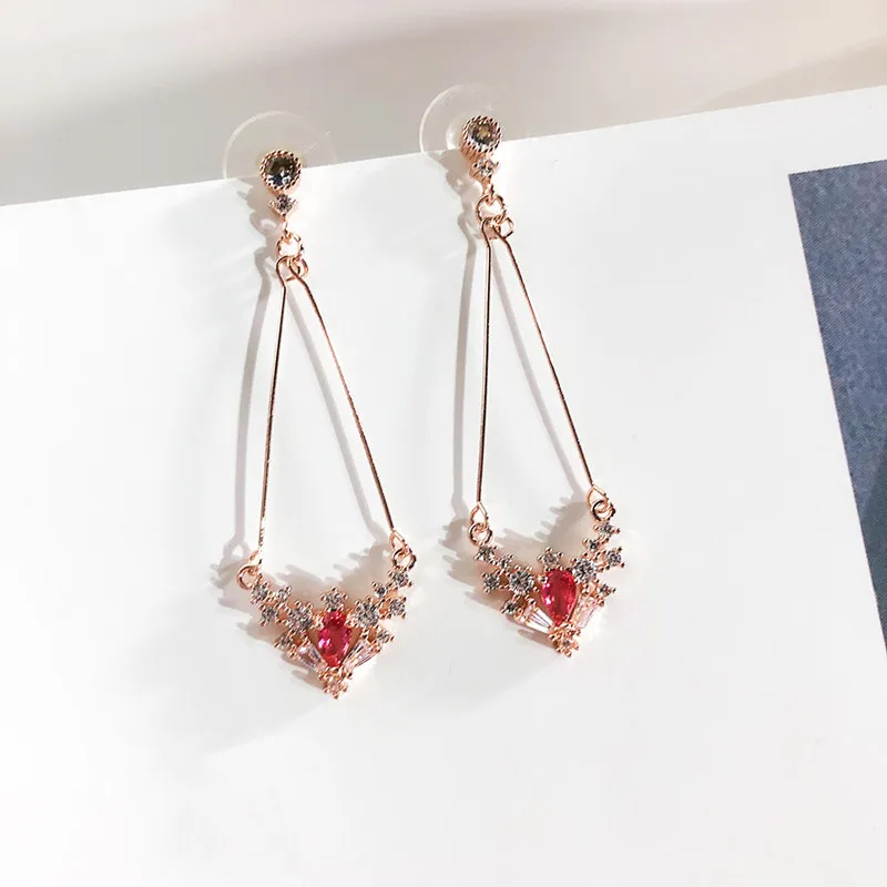

Dominated 2019 New Simple Temperament Crystal Earrings Creative personality geometric triangle delicate Drop earrings