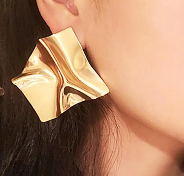 

Luxury Gold Suqare Stud Earrings For Women Fashion Jewelry 2018 Party European Earrings Ear Decoration