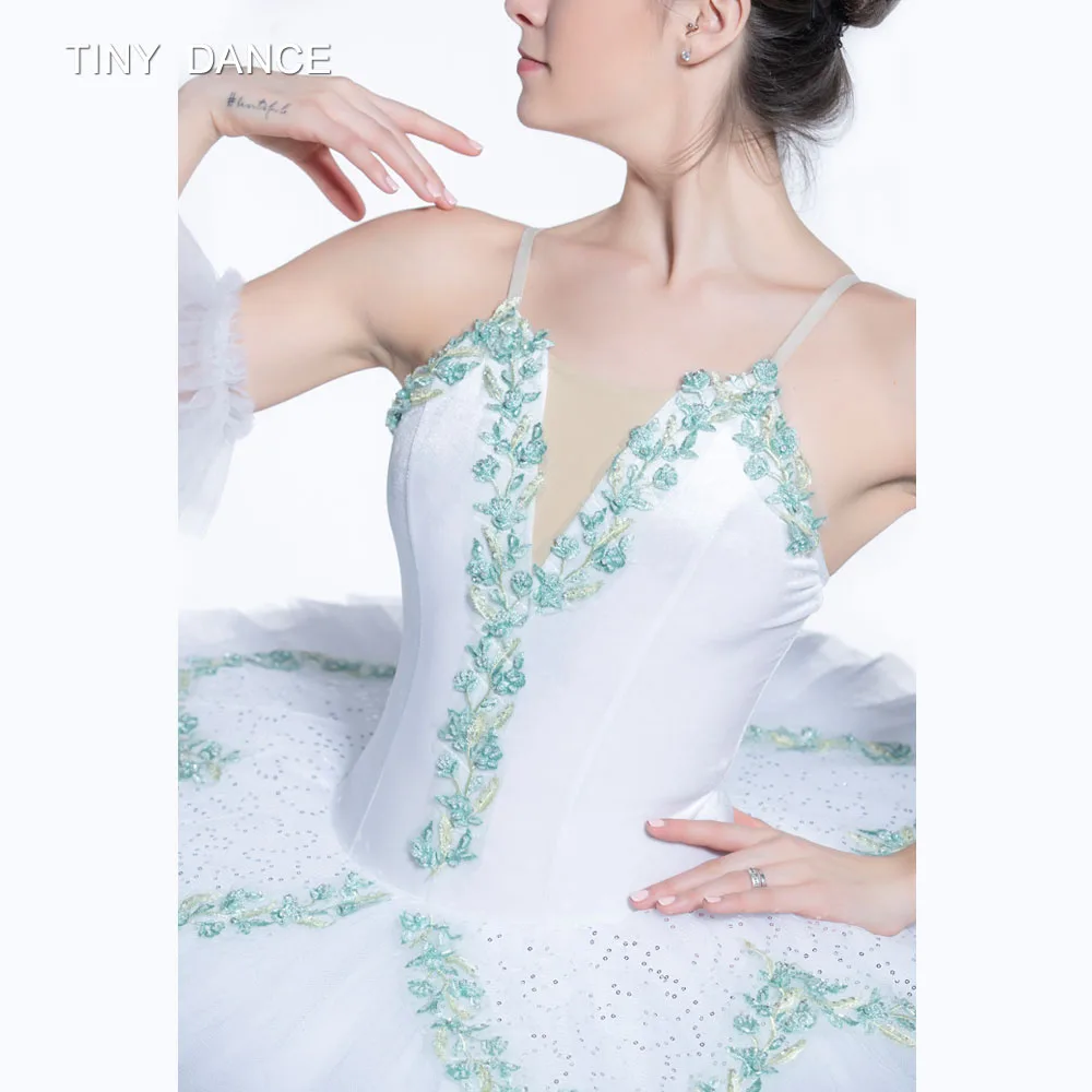 Новое поступление года; танцевальный костюм для балета для взрослых девочек; белое профессиональное плиссированное платье-пачка; 11 размеров ; BLL064
