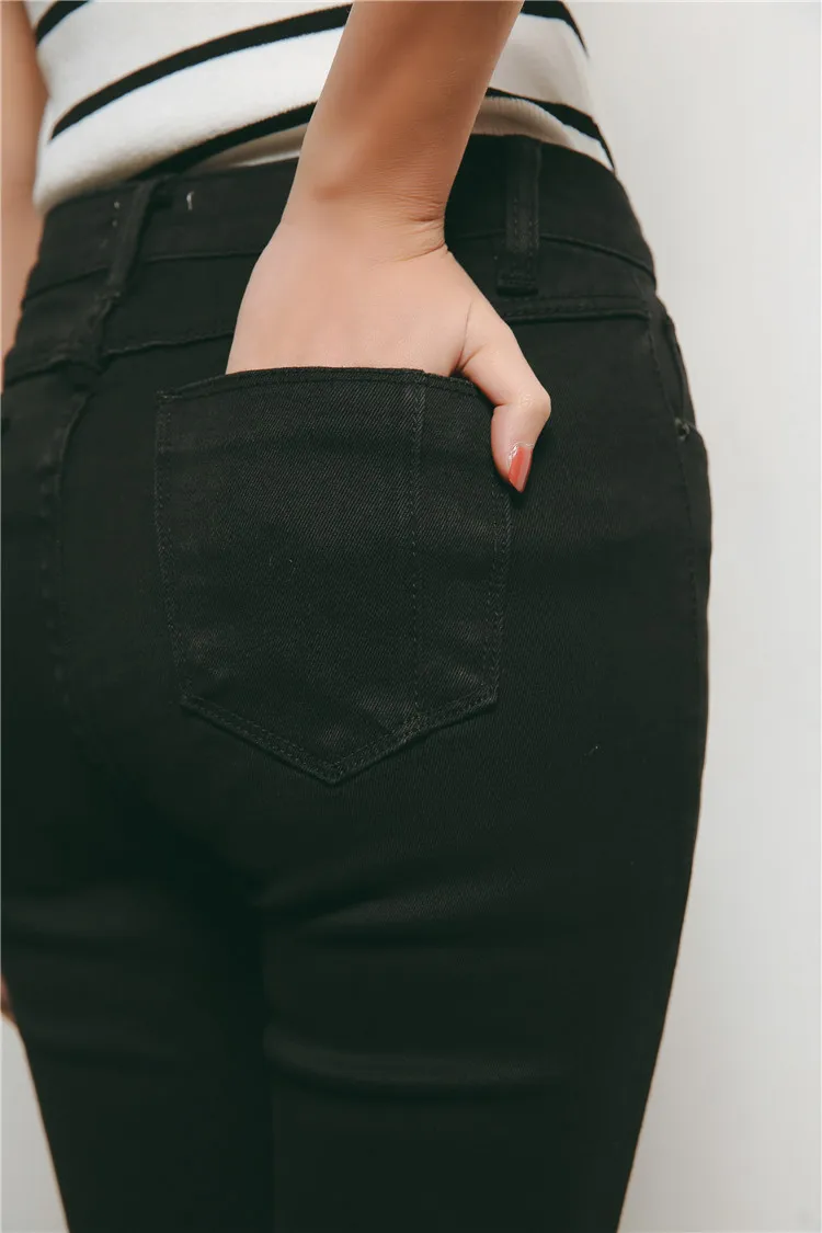 M17051223-14
