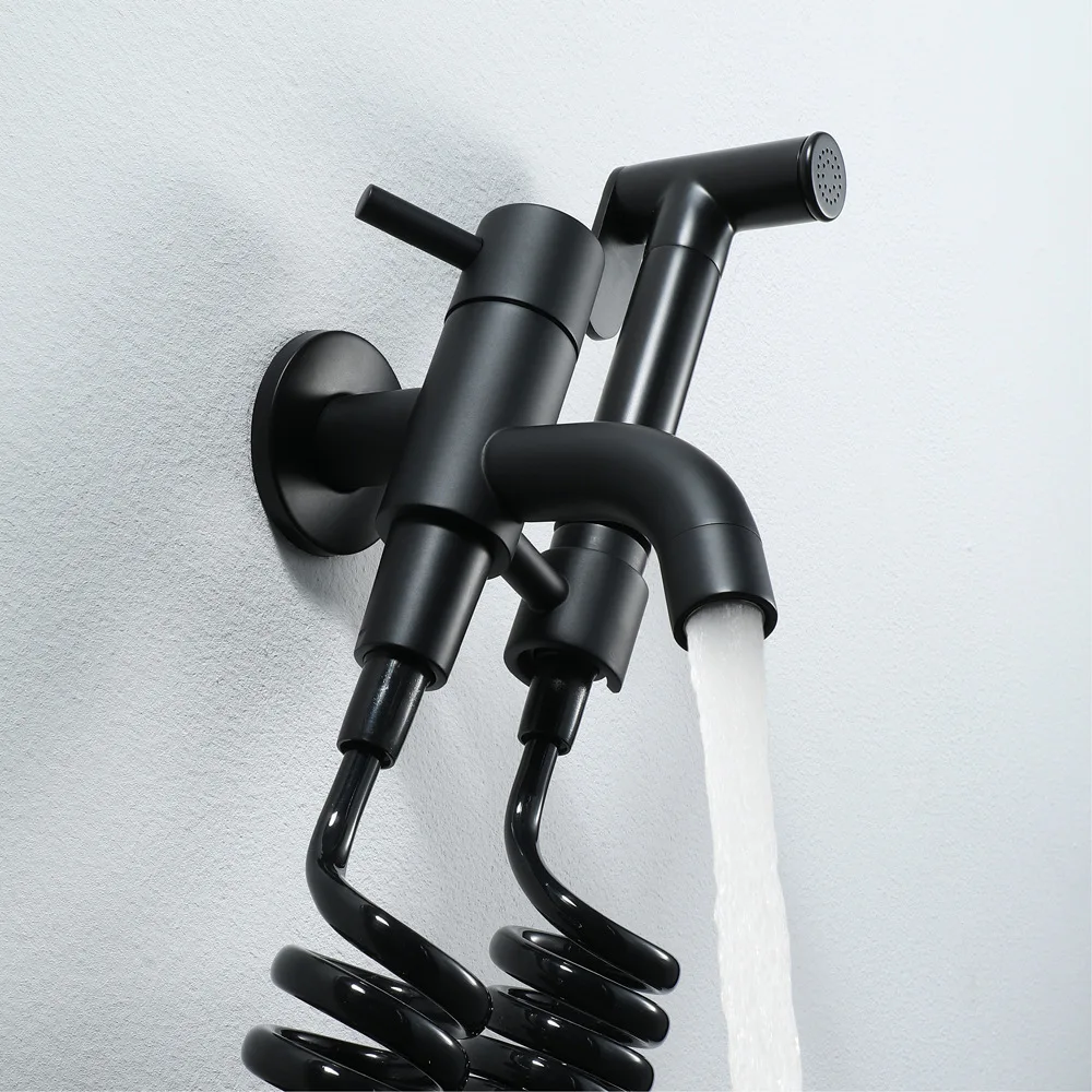 Black Bidet Faucets Toilet Spray Faucet Shower Sprayer WC 1.5m Telephone Telescopic Hose Wall Mounted Brass Bathroom Bidet Taps Black Bidet Faucets Toilet Spray Faucet Shower Sprayer WC 1.5m Telephone Telescopic Hose Wall Mounted Brass Bathroom Bidet Taps