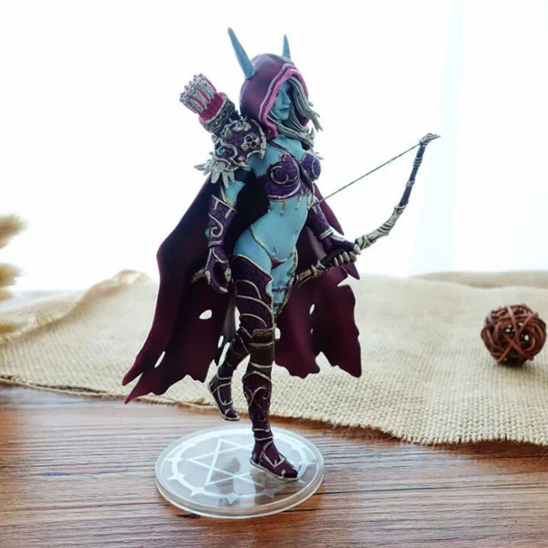 

17CM Archery Queen WOW Sylvanas Windrunner PVC Anime Action Figure Model with Base for Children Kid Birthday Toys Gift for Boys