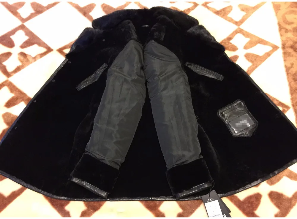 14inner sleeves (please note that inner sleeves of the coat is not fur lined, but fiber padded, in order to make the sleeves more flexible for arms to move freely inside) 