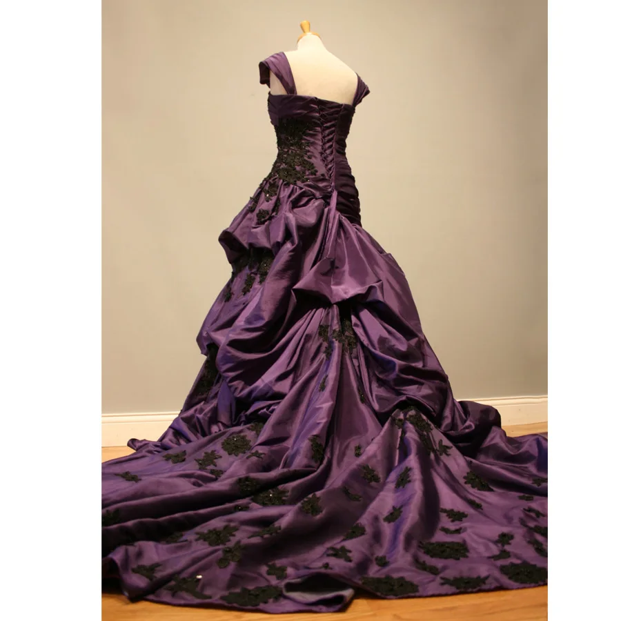 1950s Cap Sleeves Vintage Purple Wedding Dress 2017 Gothic Wedding