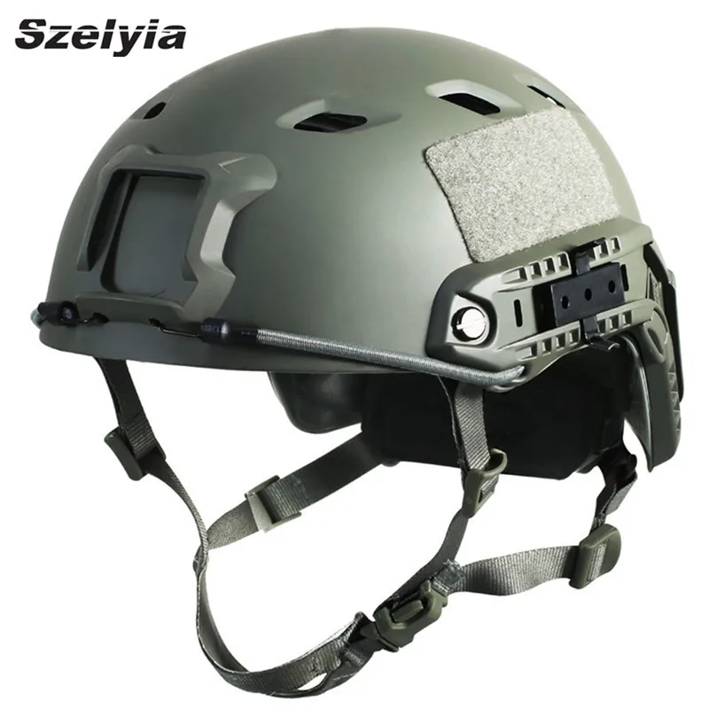 Аэрософт спорт. Фонарик на шлем ops Core. Шлем Хантинг. Шлем тактический боевой. Шлем для пейнтбола.