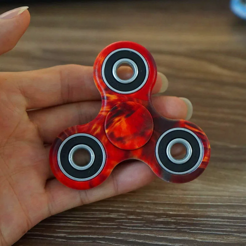 Распродажа Спиннер ручной Спиннер снятие стресса Tri-Spinner Спиннер ручной Спиннер камуфляж многоцветный EDC фокус Игрушки B0507