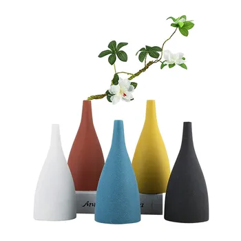 

Modern Ceramic Vase High-end Desktop Crafts Ornaments Creative Art Small Flower Vase Water Storage Home Decoration Wedding Gifts