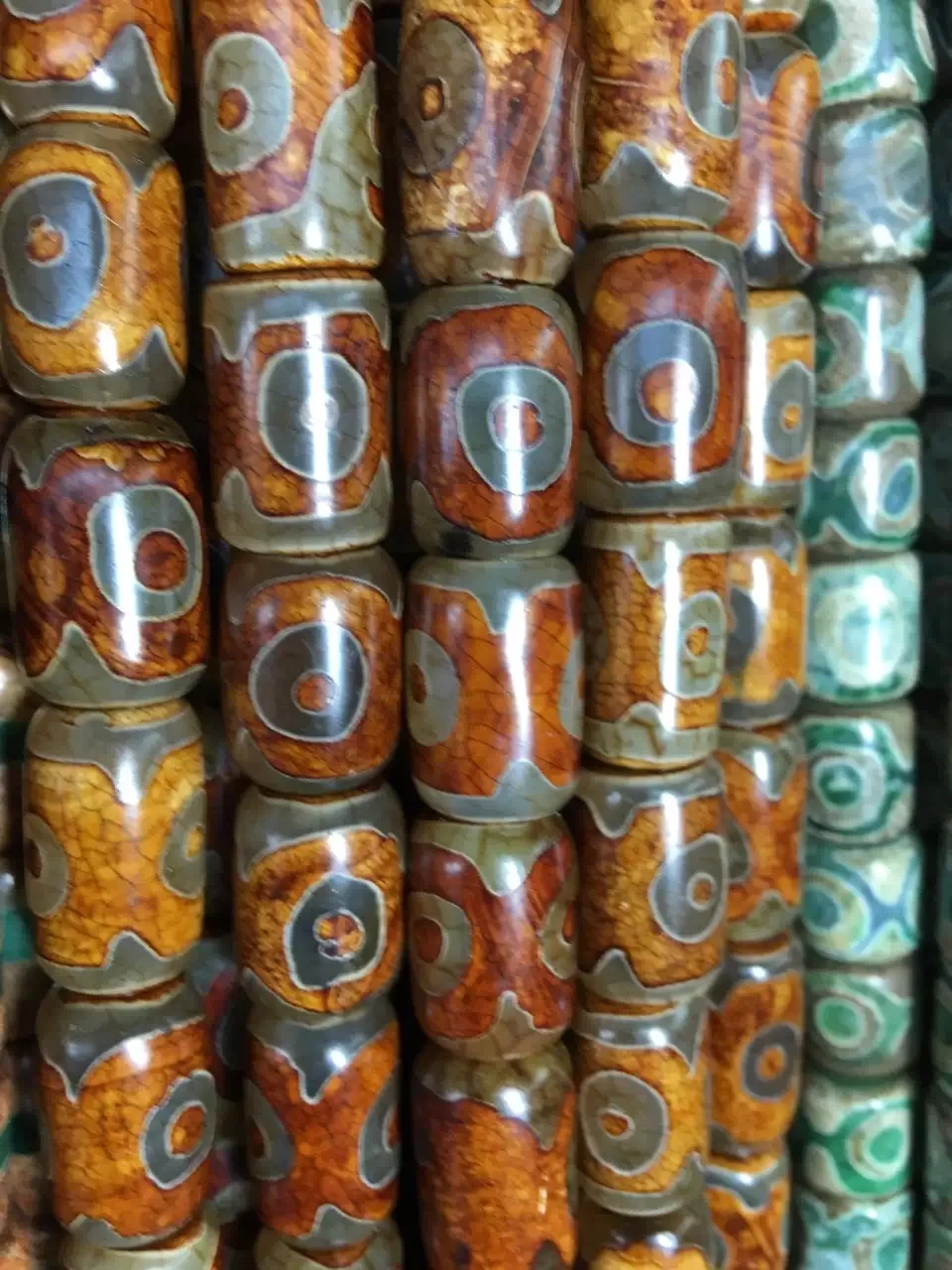 

2 пряди/партия, Тибетский Мистический Камень, 3 глаза