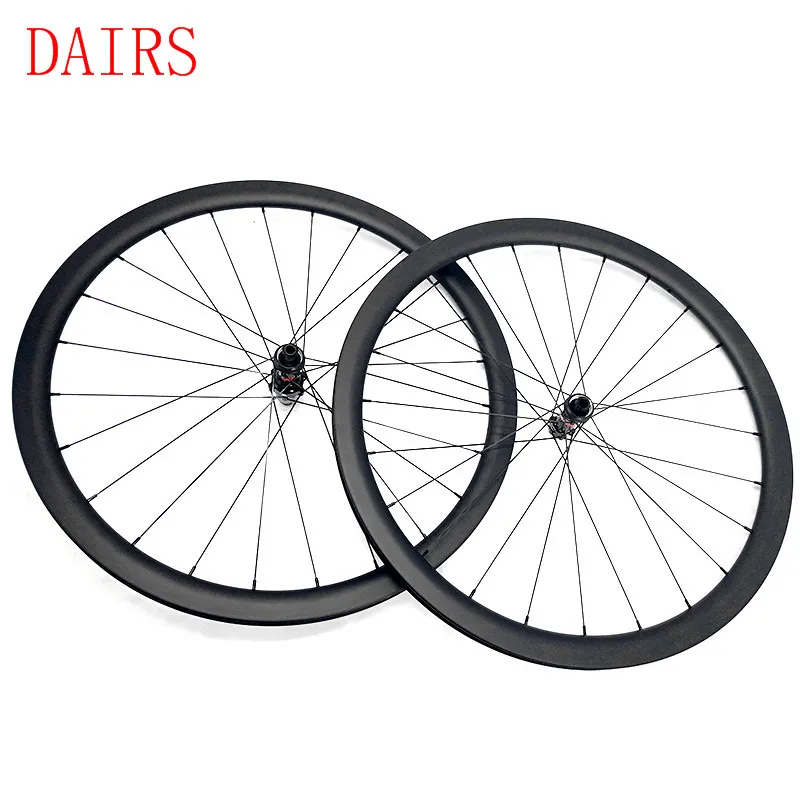 Карбоновые колеса 1520g 700c clincher 44 мм бескамерные NOVATEC 100x12 142x12 центральный замок XD