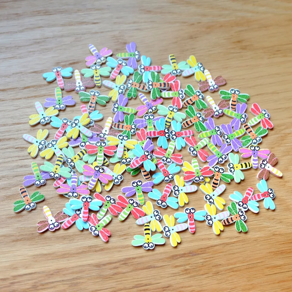 

Mixed Dragonfly Pattern Wood Animal Wooden Buttons 2 Holes Fit Sewing and Scrapbooking 50pcs Random For Craft DIY 8710