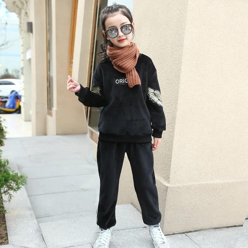 

Winter Girls Clothing Sets 2018 Hooded Vest & Sweatshirt & Pants 3pcs Tracksuits Thicken Fleece Lined Sport Suits for New Years