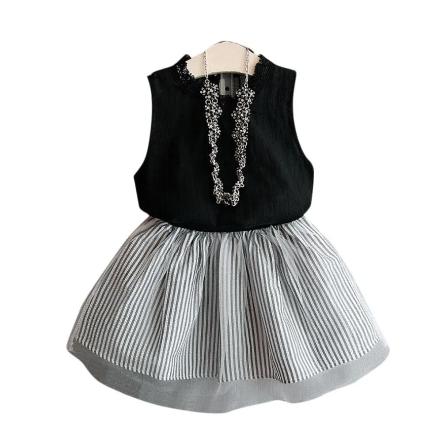 

New Kids clothes girls 2pcs Sleeveless Blouse T-shirt+Stripe Short Skirt Set Outfits girls clothes vetement fille good