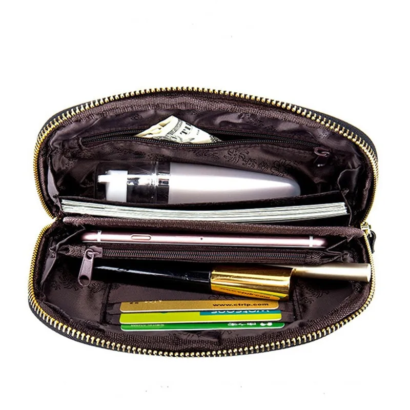 clutch purse