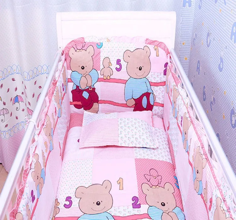 Промо-акция! 6 шт Детская кроватка набор розовый хлопок печатных детские постельные принадлежности, включает(бамперы+ лист+ наволочка