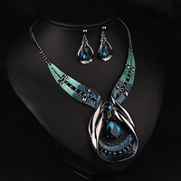 Women Chain Pendant Choker Bib Necklace Earrings Jewelry Set for Women 1