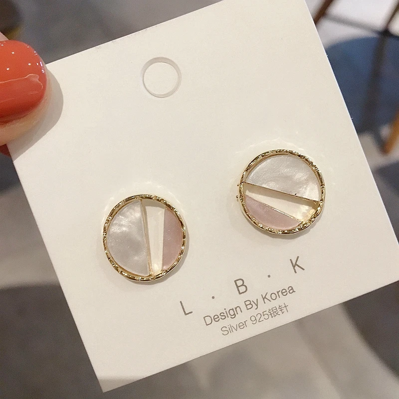

2019 New Design Natural Shell Round Earrings Gold Color Women Girls Stud Earrings Jewelry