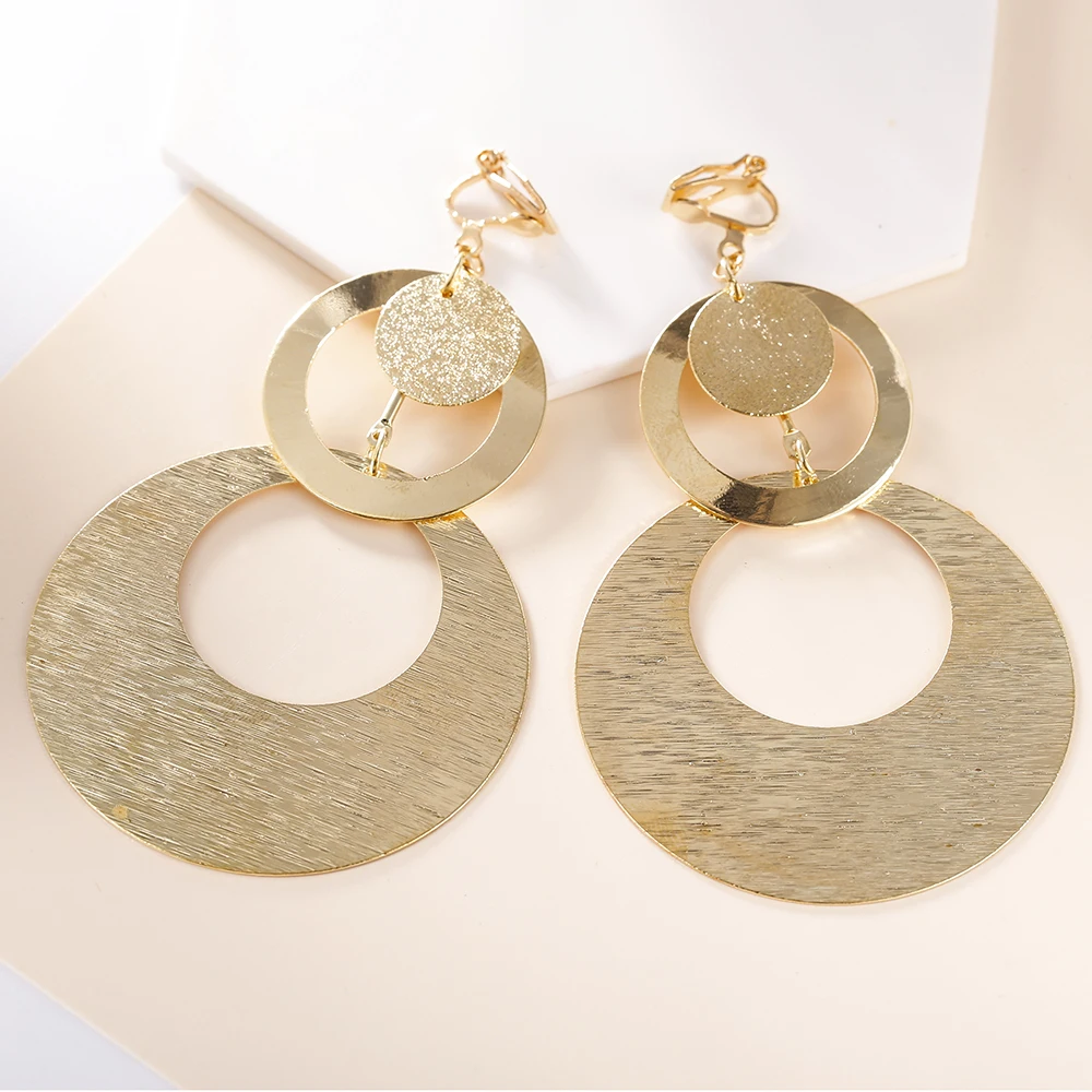 

Fashion Metal Retro Big Circle Earrings Personality Exaggerated Clip on Earrings Without Piercing for Women wedding jewelry