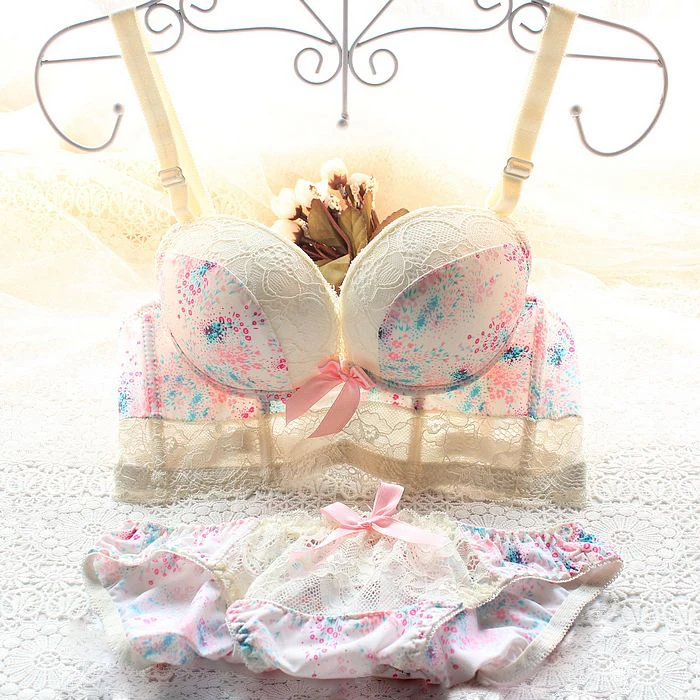 

2015 New Arrival Princess Style Sweet Printed Lace Trimming Push Up Sexy Wire Free Women Bra Set Adjustable Underwear Suits