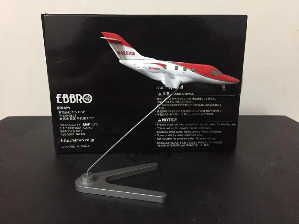 Самолёт Ebbro Hondajet Honda N420EX красный/белый масштаб 1:144 цельнометаллическая модель |