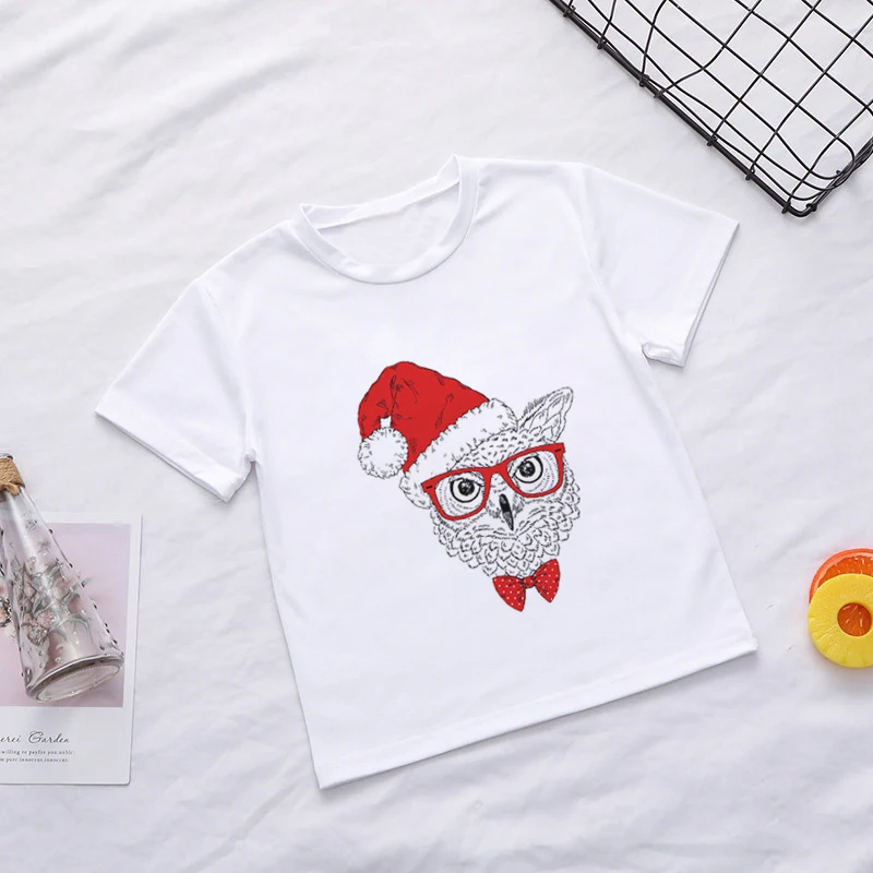 Новинка года; топы для мальчиков; летняя футболка с принтом рождественской елки детская Милая забавная футболка для девочек одежда для отдыха Нормальная длина