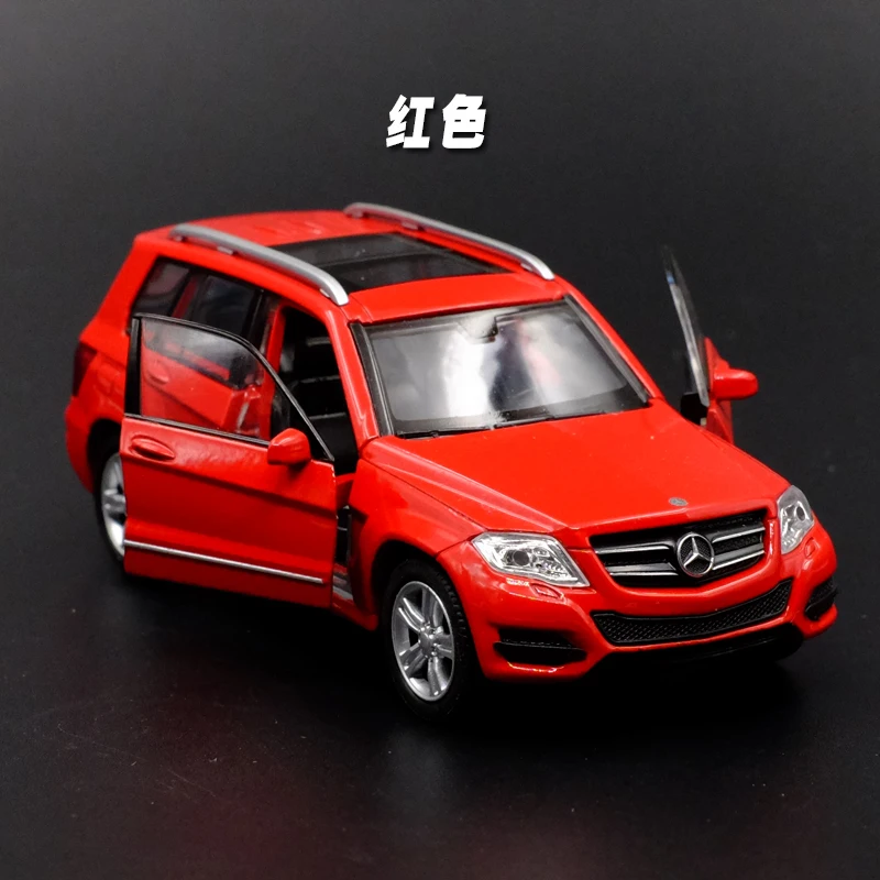 136 WELLY TheMercedes-Benz GLK (7)