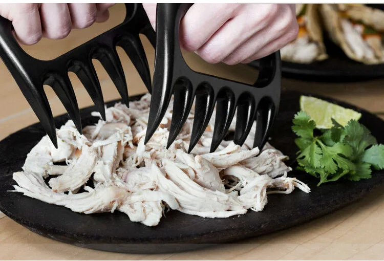2 pcs/lot Bear Meat Claws Black BBQ Meat Claws Tools Shredding Lift Tongs Pull Handler Handling LB 040