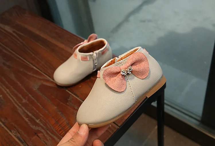 Весенне-зимние ботинки для девочек; обувь для девочек с бантом; милые плюшевые ботильоны для детей; обувь принцессы; детская обувь; MCH100