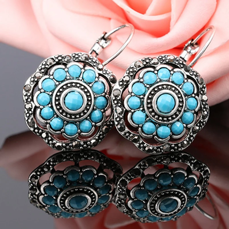 

Yunkingdom vintage hoop earrings geometric big round resin earrings for women gifts YUN1101
