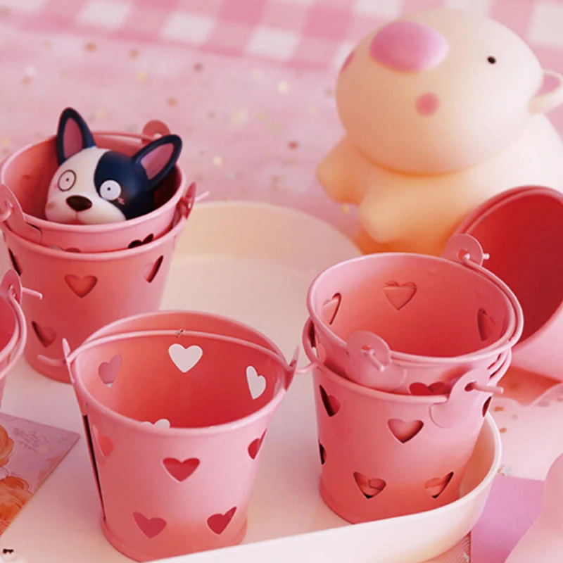 

Cute Girl Heart Mini Pink Desktop Stationery Holders Bucket Storage Pen Holder Soft Cute Box Bedroom Storage 4.0cm*5.5cm 1Piece