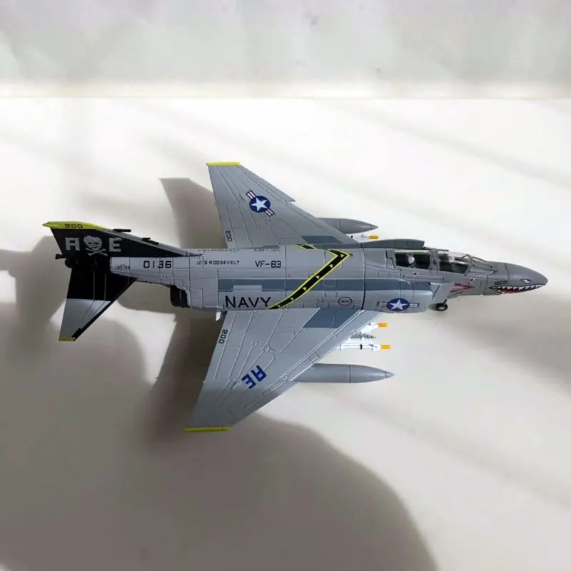 F-4 Phantom II VF-84 Jolly Rogers (26)