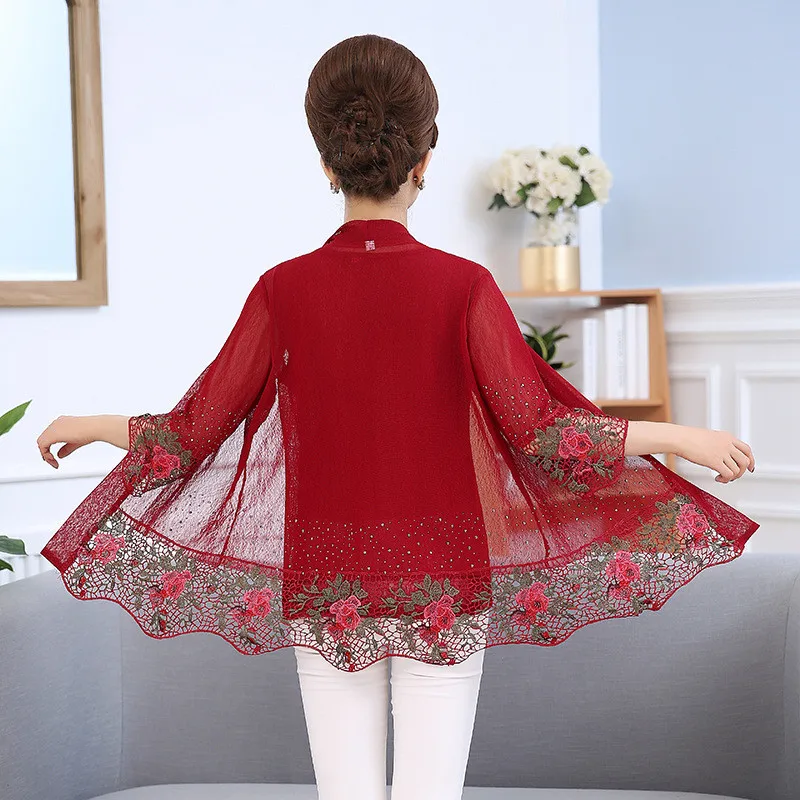 Осенняя мода вышивка выдалбливают Рубашка Большой размер для женщин из двух частей старая мать Кружева стразы с цветочным принтом топы
