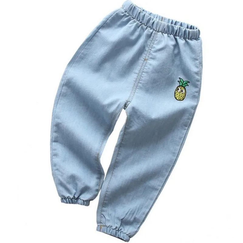 pineapple Light blue Летние детские джинсовые брюки анти-Противомоскитные штаны Мальчики животные мультфильм Вышивка джинсы для девочек брюки детские джоггеры брюки для подростков - Цвет: pineapple Light blue