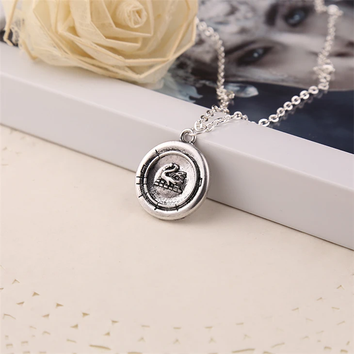 Snow White Necklace Vintage Antique Silver Once Upon A Time Emma Swan Talisman Pendant Movie Jewelry For Men And Women Wholesale