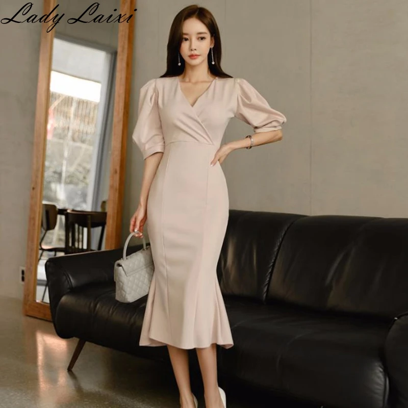 

2019 Summer Sexy V-neck Elegant puff sleeve Mermaid Work vestidos Business Party Office Bodycon Sheath Women Dress