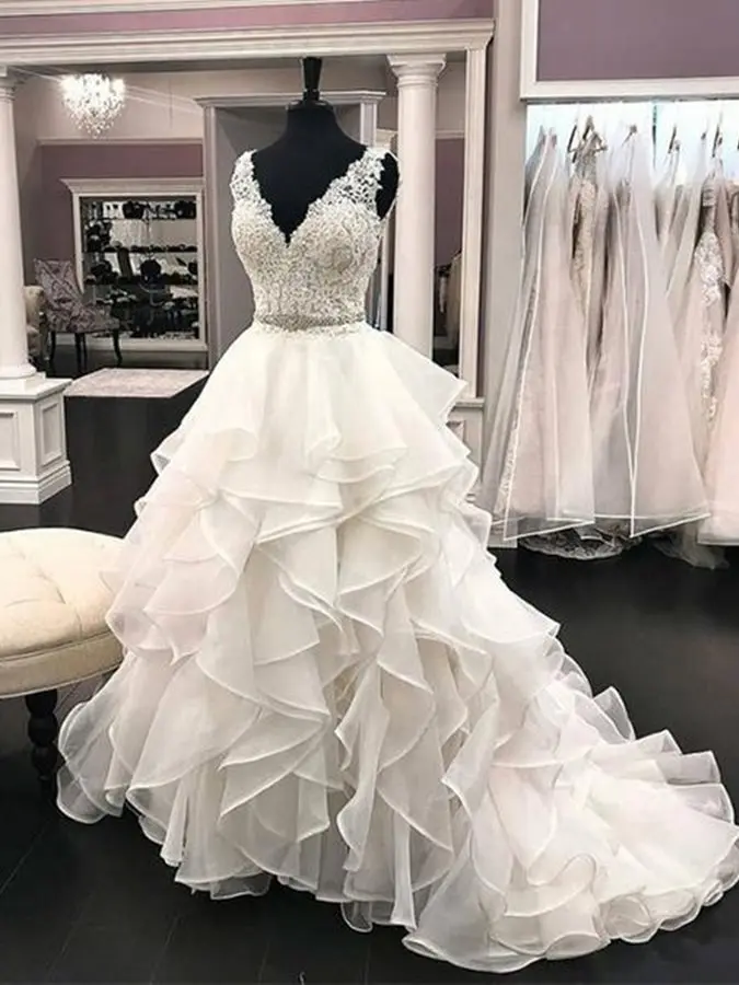 

2019 Ball Gown Sweet Heart Sweep Train Crystal Beaded Cascading Ruffles Chapel Garden Bridal Gowns Cheap Plus Size Customized