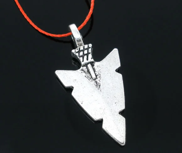 

Doreen Box Lovely 30 Silver Tone Triangle Charms Pendants 31x16mm (B05904)