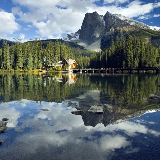 Emerald Lake And Emerald Lake Lodge  Yoho National Park  British Columbia  Canada Poster Print (34 x 22)