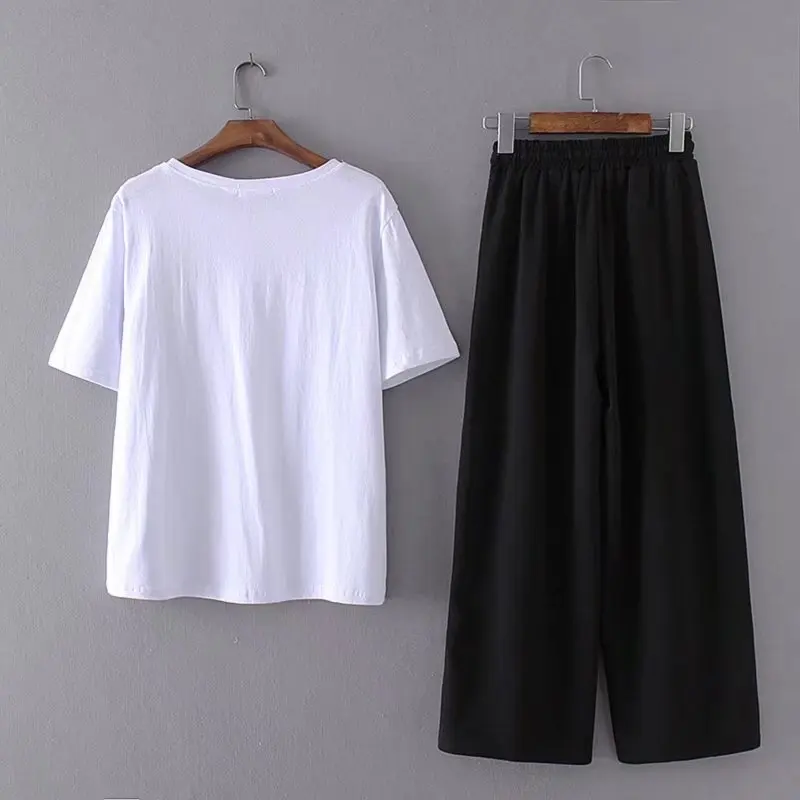 8724946990_1855766486