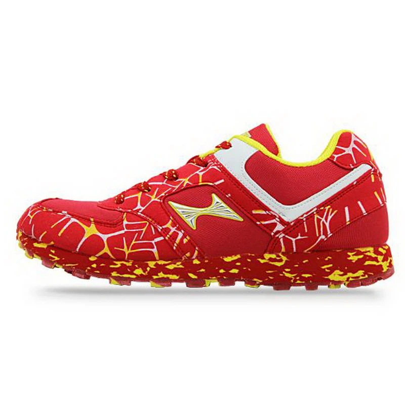 inside track shoes