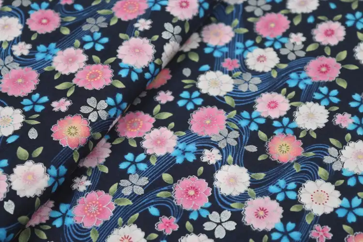 Impresiones Floral Metálico Japonés 58/" de ancho 100/% Algodón Patchwork Tela 140CM