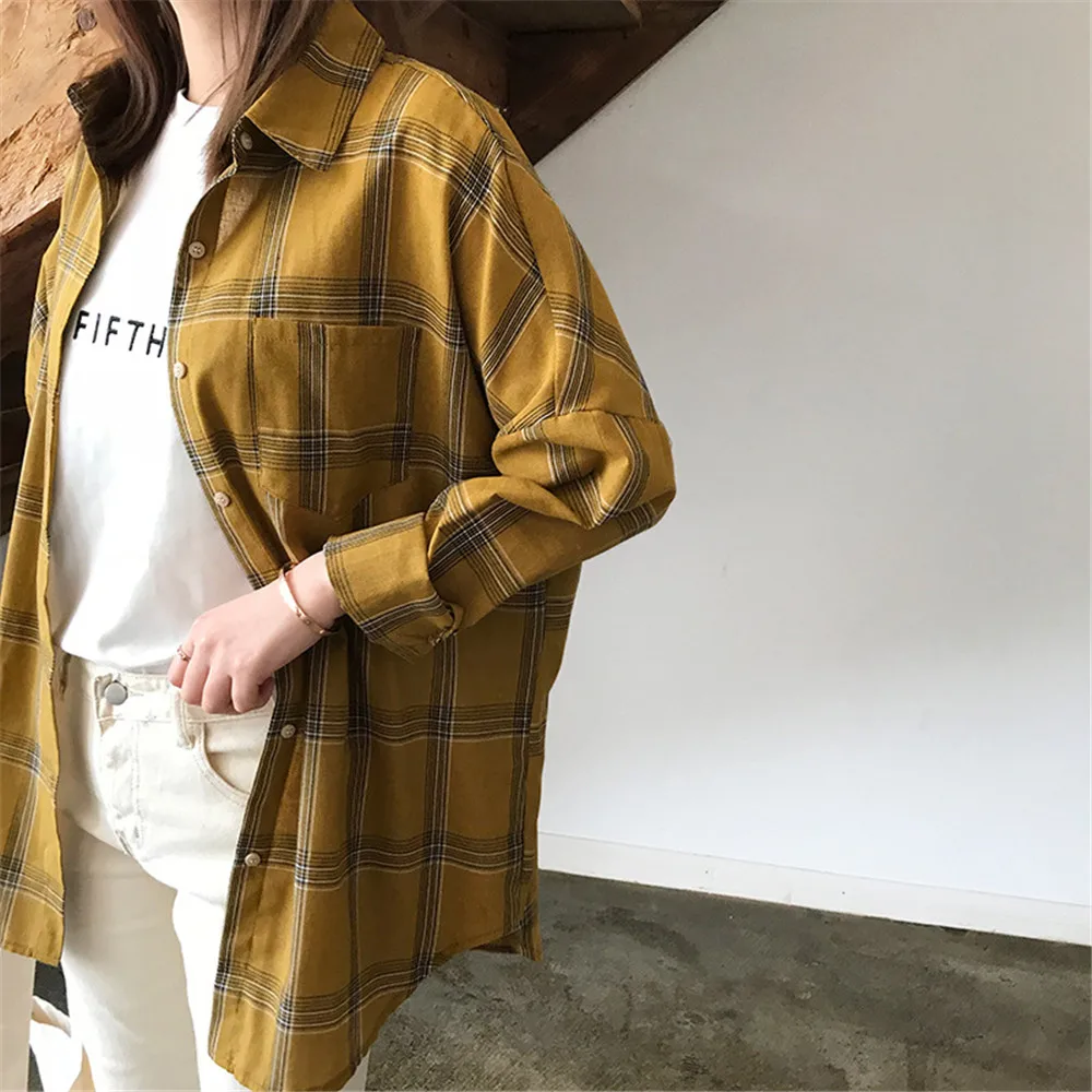 Big Loose women plaid blouses shirts 2018 Women Office Air Conditioner Blouse Shirt Female Outerwear Casual Pocket Shirts (23)