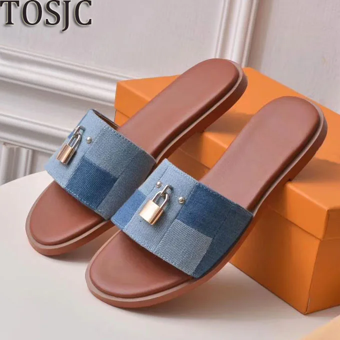 

Brand new womens designer beach platform summer flip flops ladies slipper summer women's slip on flats shoes high quality !
