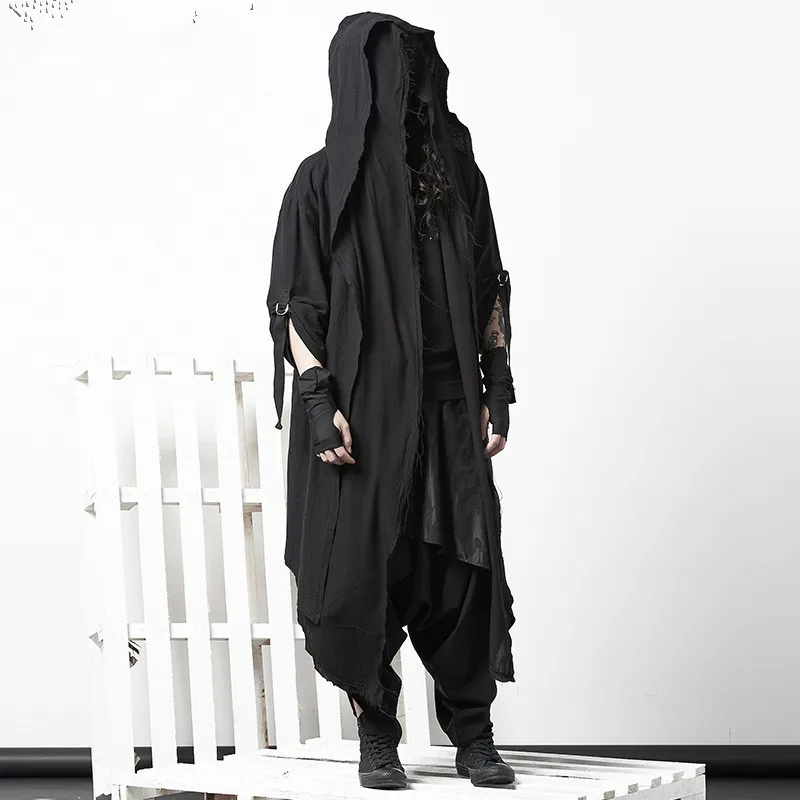 

Dark Cloak Coat Personality Nightclub Coat Men's Tide Gothic Fake Two Pieces of Knee Robes Mens Trench Coat Jacket Long Coat