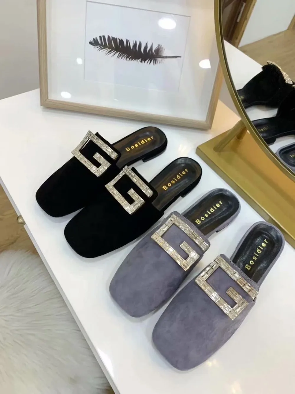 

2019 Summer new flat leather sandals slippers womens Velvet slide with crystal G flip-flops accept customize logo